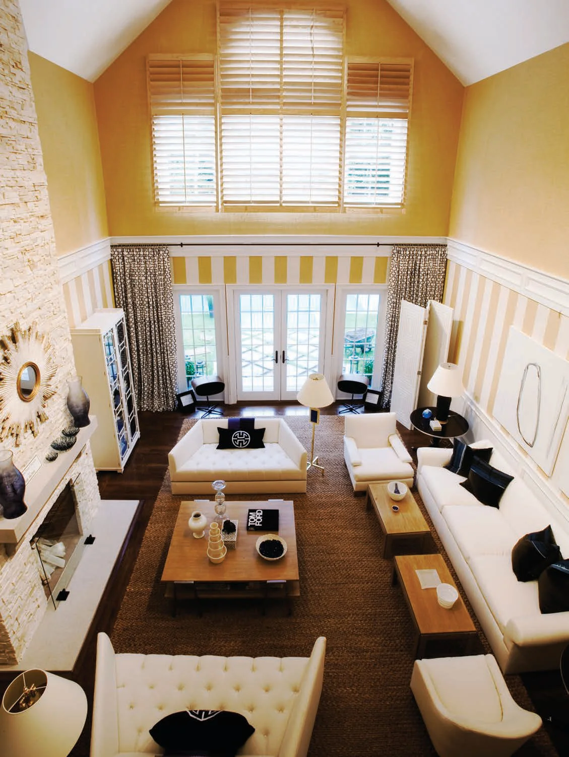 Hamptons living room with Devialet Phantom distributed audio system