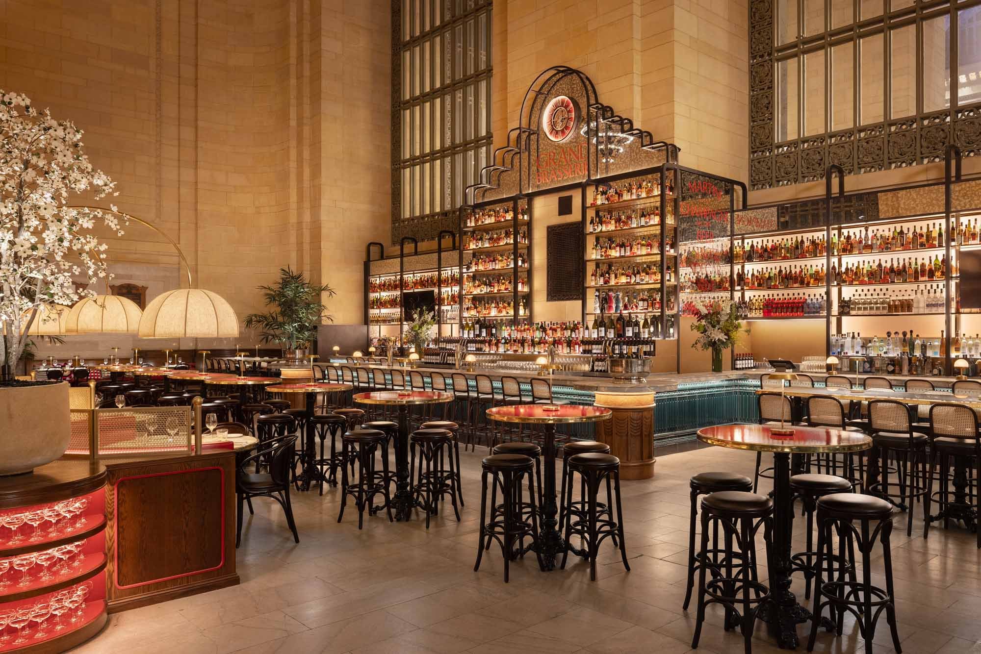 Grand Brasserie bar and dining room in Grand Central Terminal