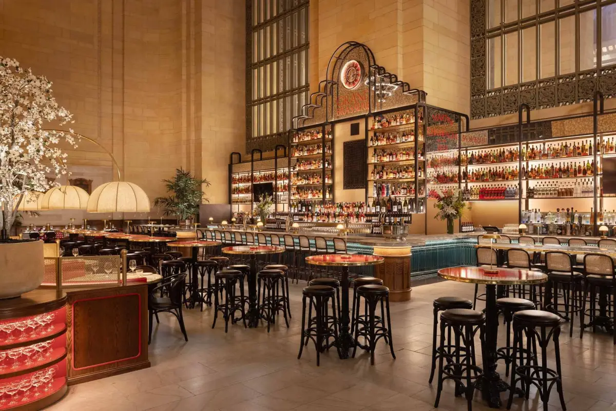 Grand Brasserie bar and dining room in Grand Central Terminal